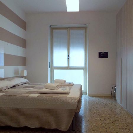 Lacaralele Apartment Milánó Kültér fotó
